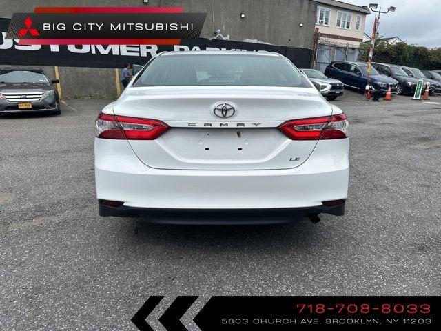 2018 Toyota Camry LE photo