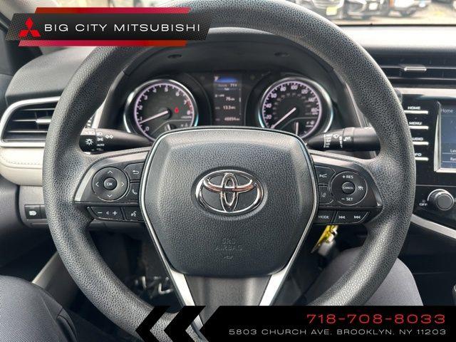 2018 Toyota Camry LE photo