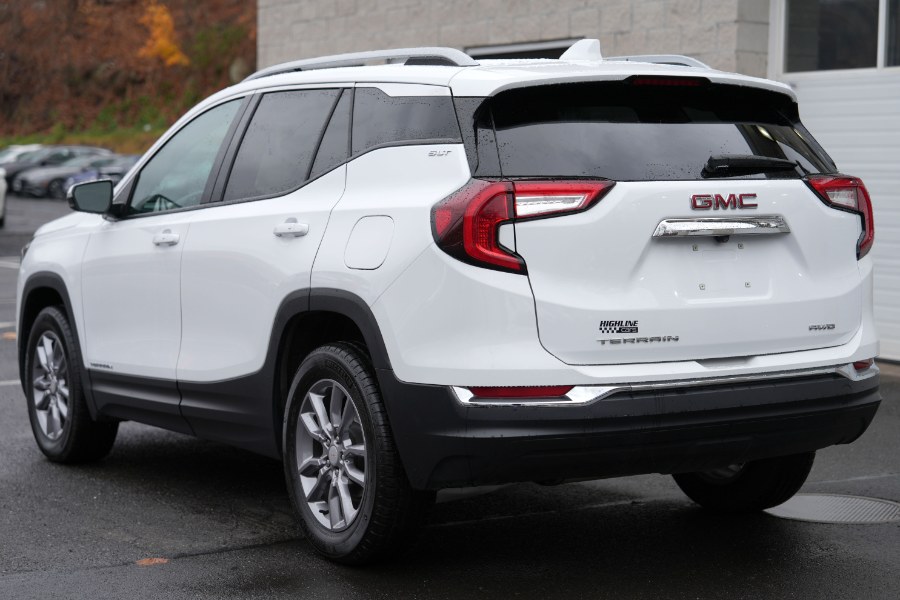 2024 GMC Terrain AWD 4dr SLT photo