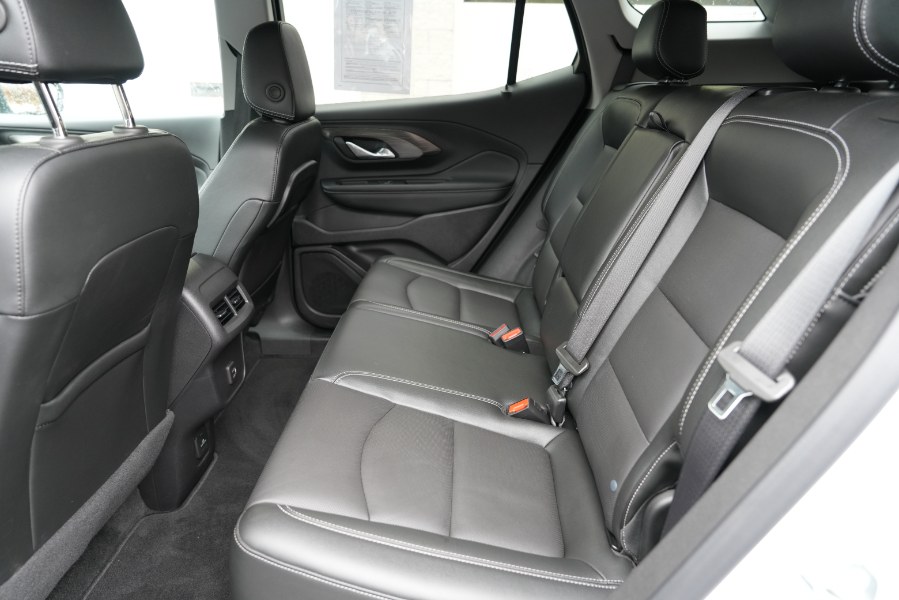 2024 GMC Terrain AWD 4dr SLT photo