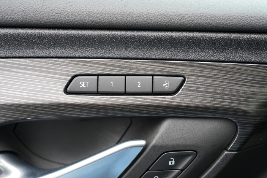 2024 GMC Terrain AWD 4dr SLT photo