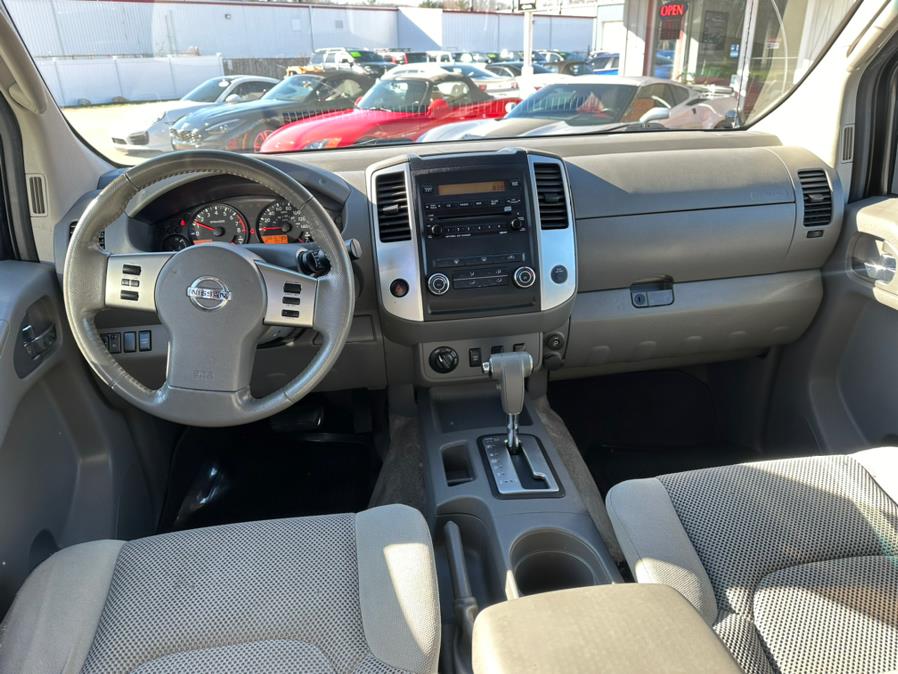 2011 Nissan Frontier S photo