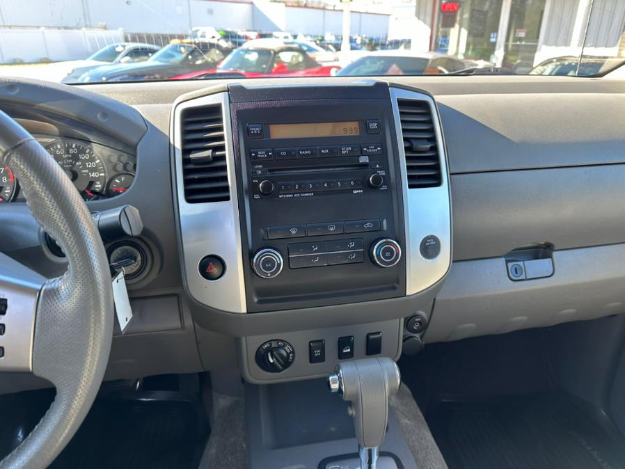 2011 Nissan Frontier S photo