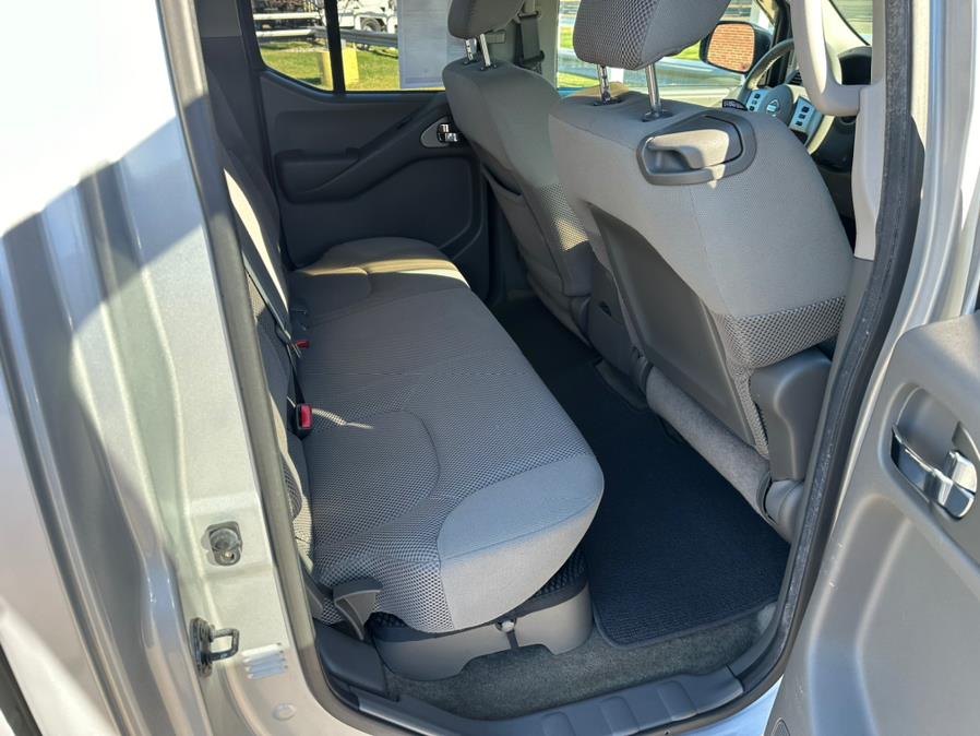 2011 Nissan Frontier S photo