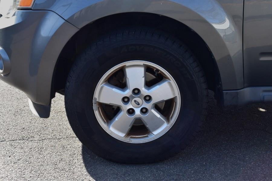2010 Ford Escape XLS photo