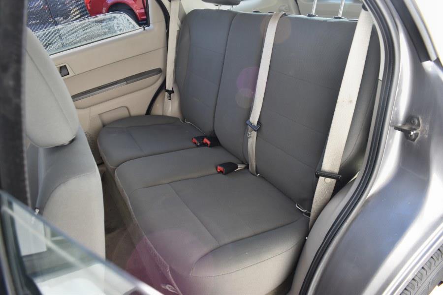 2010 Ford Escape XLS photo