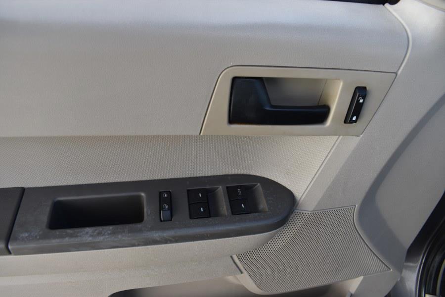 2010 Ford Escape XLS photo