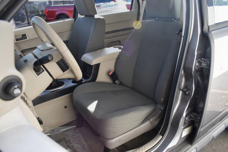 2010 Ford Escape XLS photo