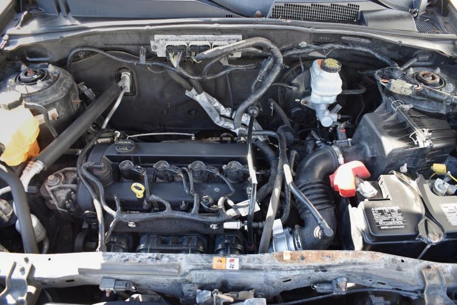 2010 Ford Escape XLS photo