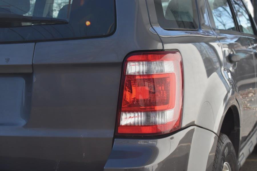 2010 Ford Escape XLS photo