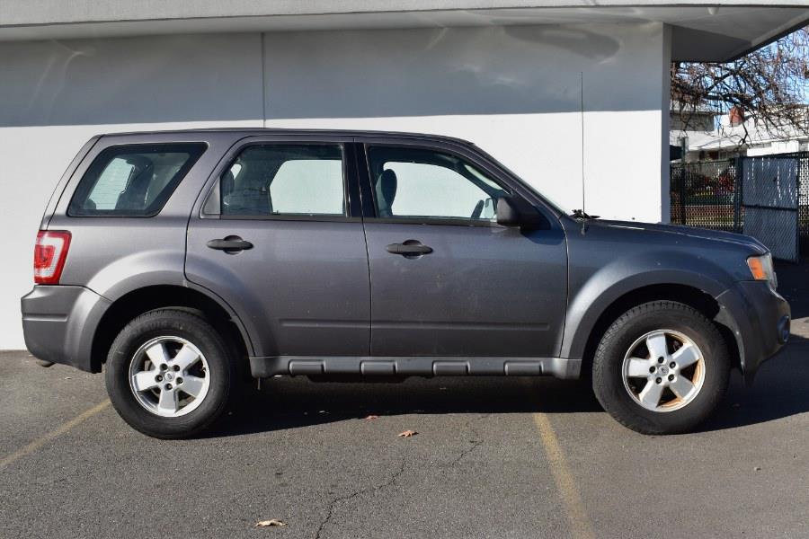 2010 Ford Escape XLS photo