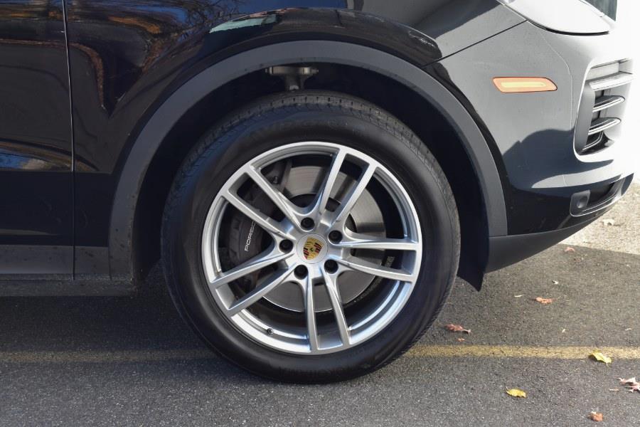 2021 Porsche Cayenne AWD photo