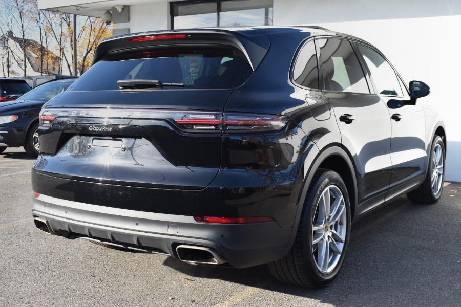 2021 Porsche Cayenne AWD photo