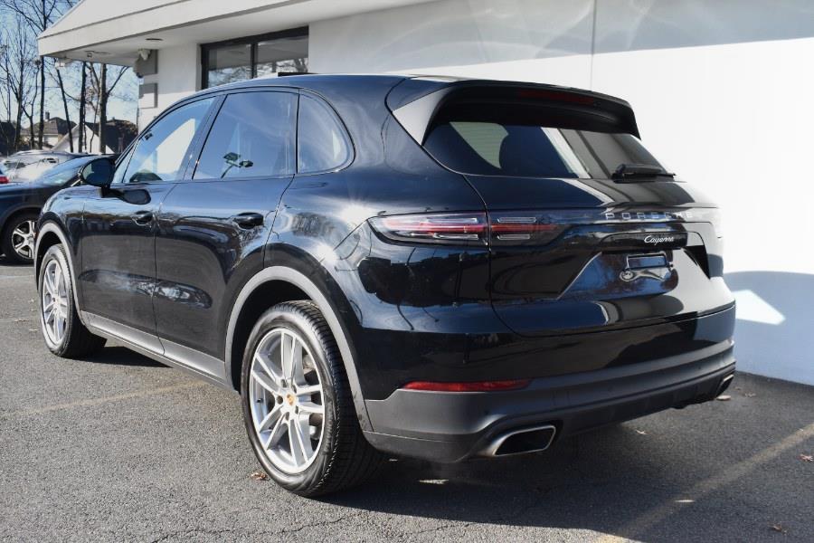 2021 Porsche Cayenne AWD photo