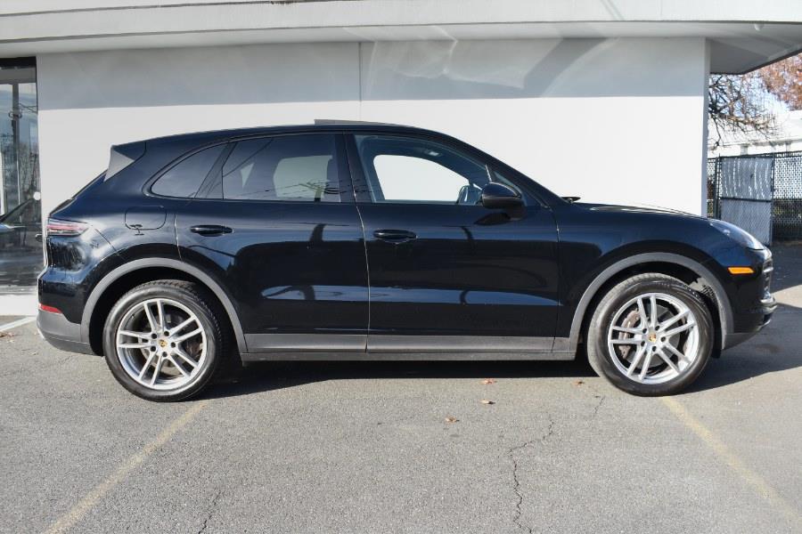 2021 Porsche Cayenne AWD photo
