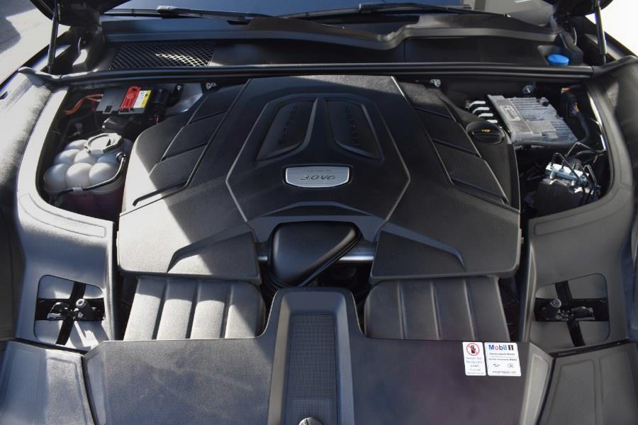 2021 Porsche Cayenne AWD photo