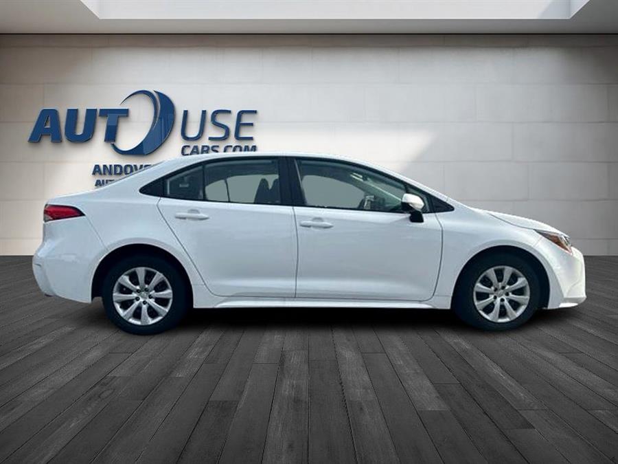 2024 Toyota Corolla LE photo