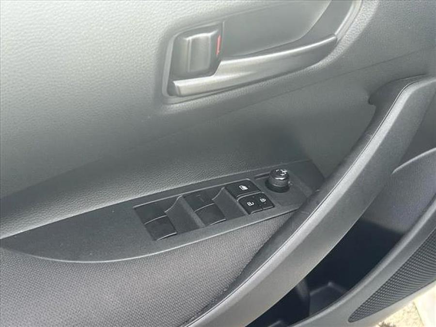 2024 Toyota Corolla LE photo