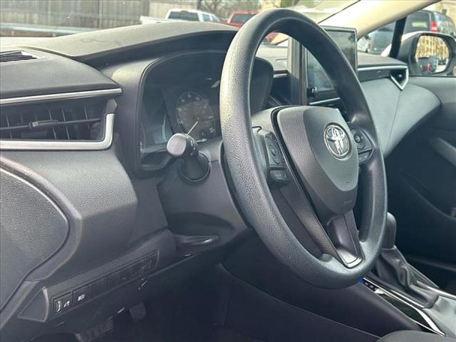 2024 Toyota Corolla LE photo