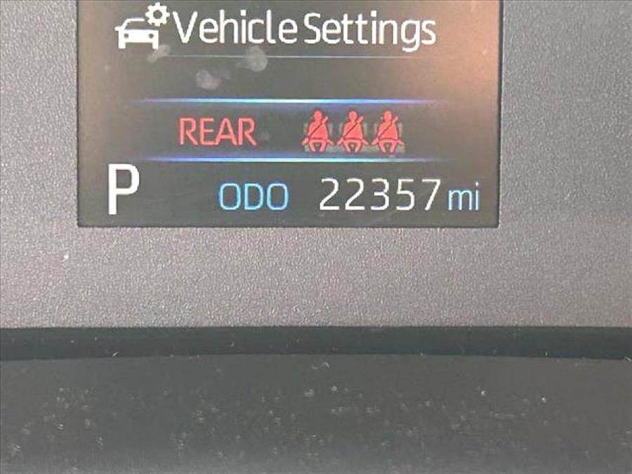 2024 Toyota Corolla LE photo