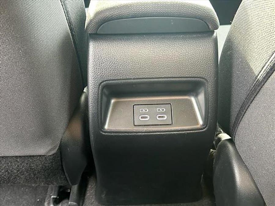 2024 Toyota Corolla LE photo