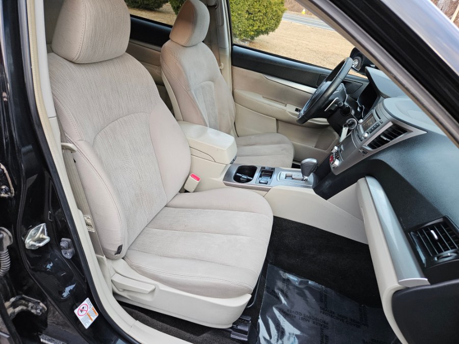 2014 Subaru Outback 2.5i Premium photo