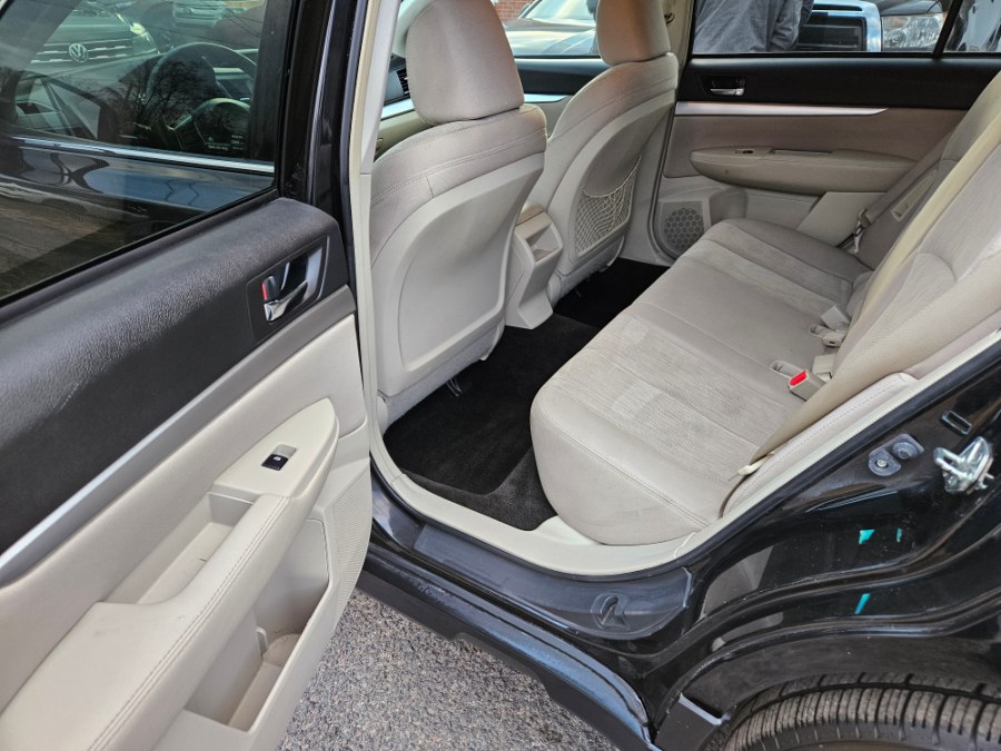 2014 Subaru Outback 2.5i Premium photo