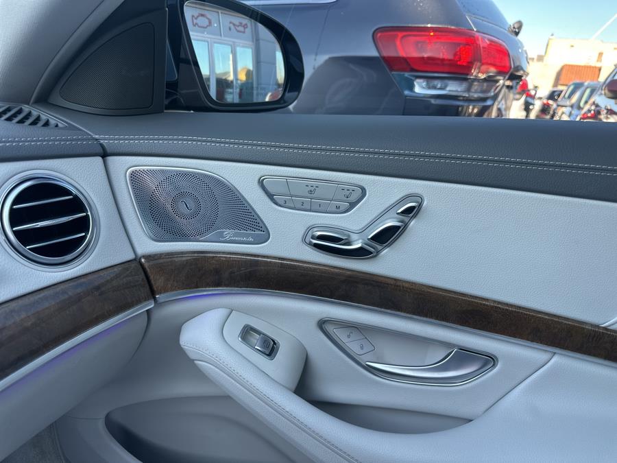 2015 Mercedes-Benz S-Class S550 4MATIC photo