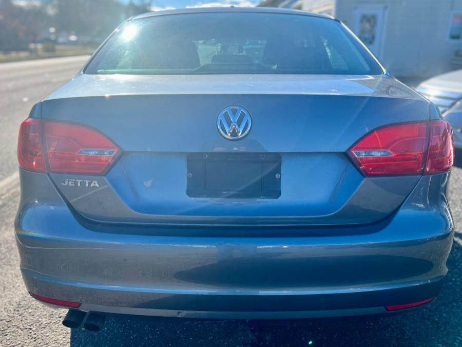 2013 Volkswagen Jetta photo