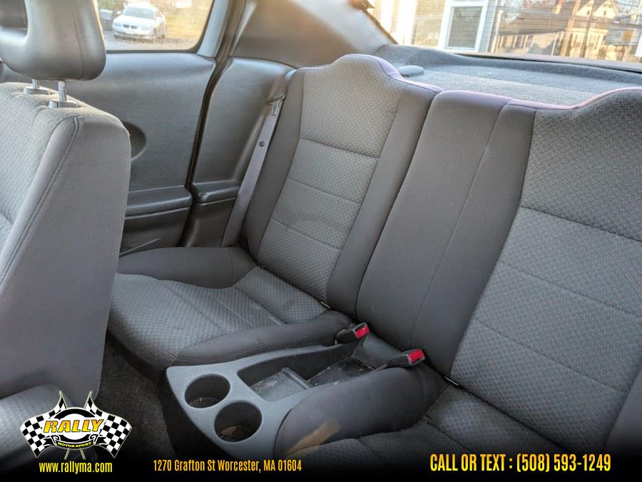 2005 Saturn Ion 2 photo