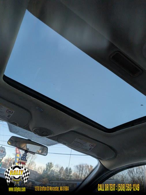 2005 Saturn Ion 2 photo