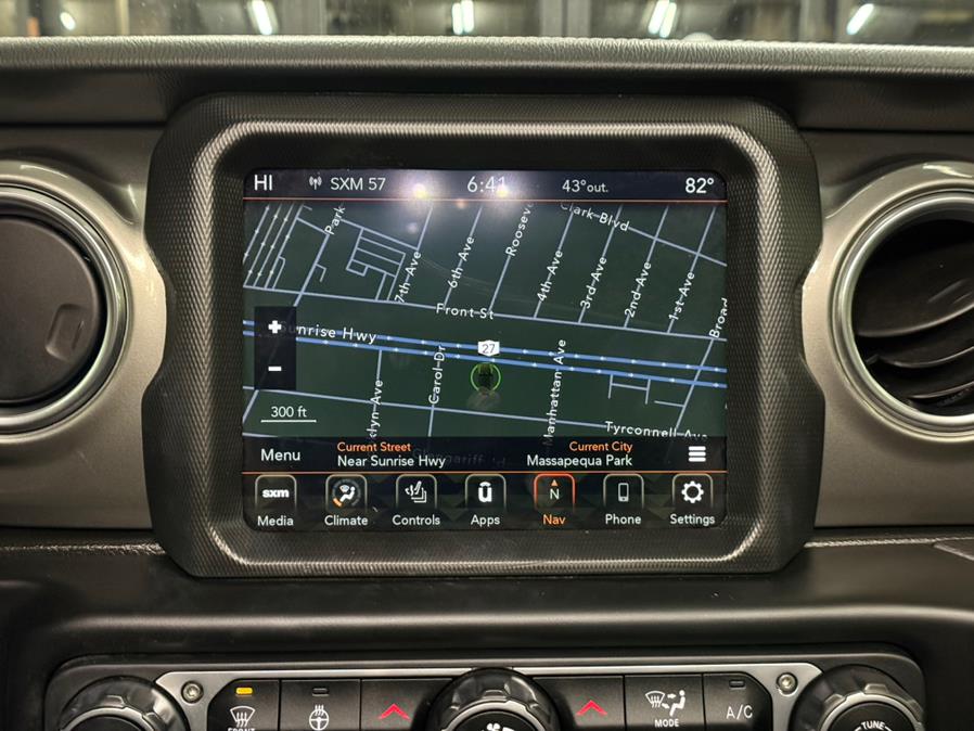 2021 Jeep Wrangler Unlimited Sahara 4x4 photo