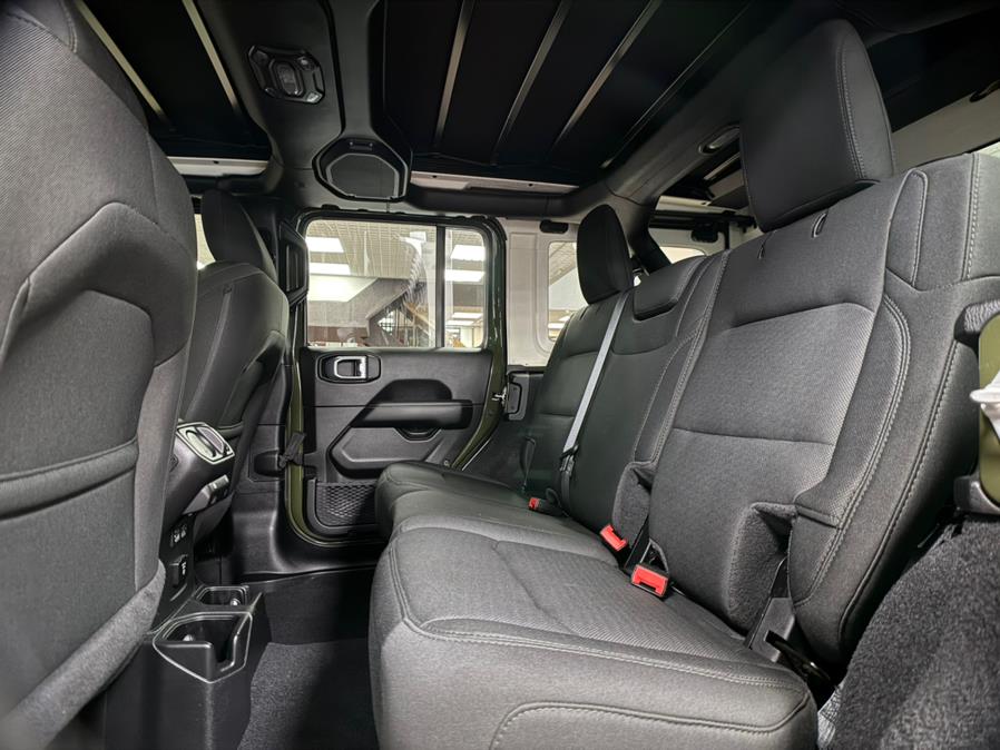 2021 Jeep Wrangler Unlimited Sahara 4x4 photo