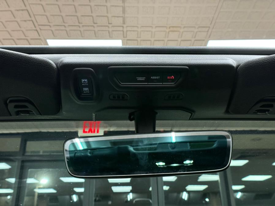 2021 Jeep Wrangler Unlimited Sahara 4x4 photo