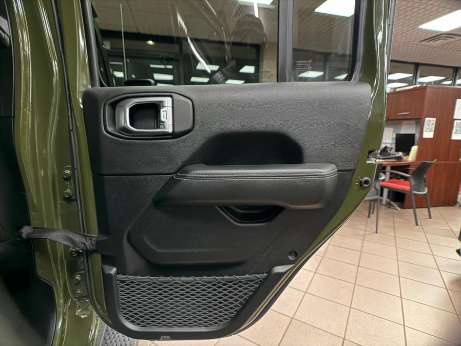 2021 Jeep Wrangler Unlimited Sahara 4x4 photo