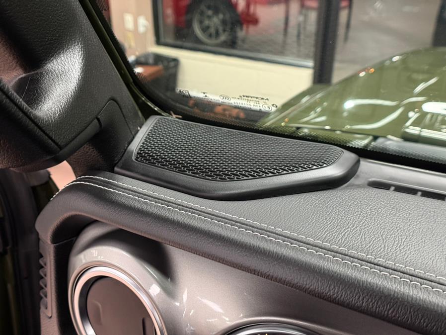 2021 Jeep Wrangler Unlimited Sahara 4x4 photo
