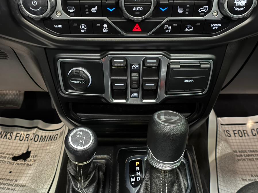 2021 Jeep Wrangler Unlimited Sahara 4x4 photo