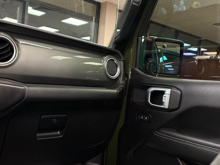 2021 Jeep Wrangler Unlimited Sahara 4x4 photo