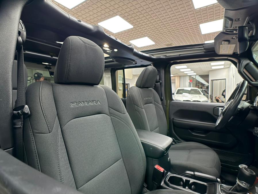 2021 Jeep Wrangler Unlimited Sahara 4x4 photo