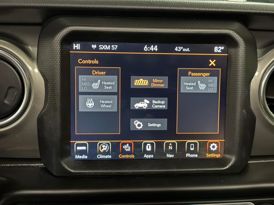 2021 Jeep Wrangler Unlimited Sahara 4x4 photo