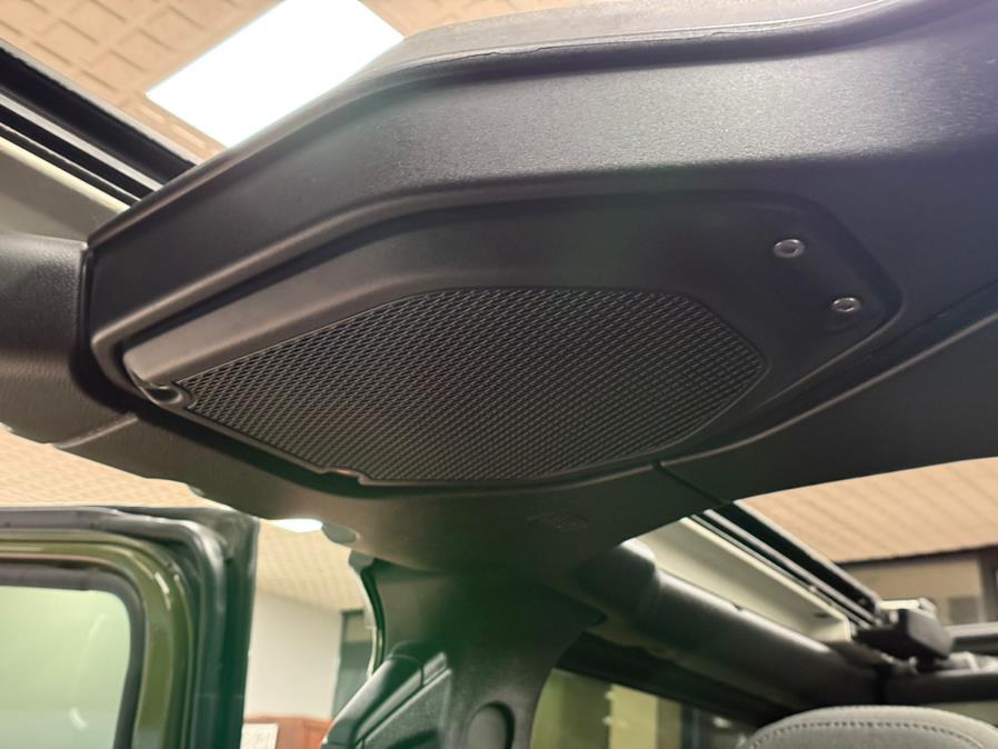 2021 Jeep Wrangler Unlimited Sahara 4x4 photo
