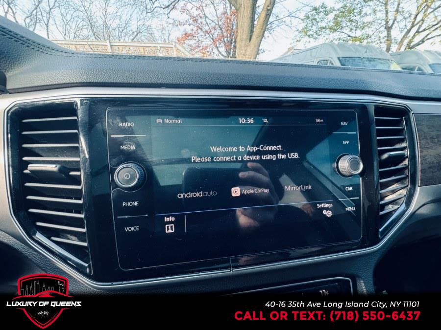 2018 Volkswagen Atlas 3.6L V6 SEL Premium 4MOTION photo