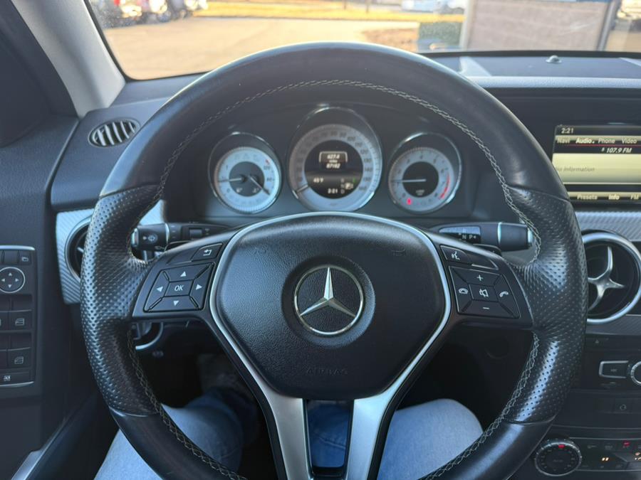 2015 Mercedes-Benz GLK-Class 4MATIC 4dr GLK 350 photo