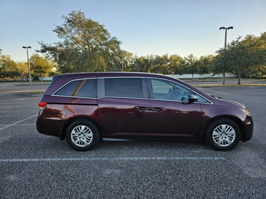 2015 Honda Odyssey 5dr LX photo