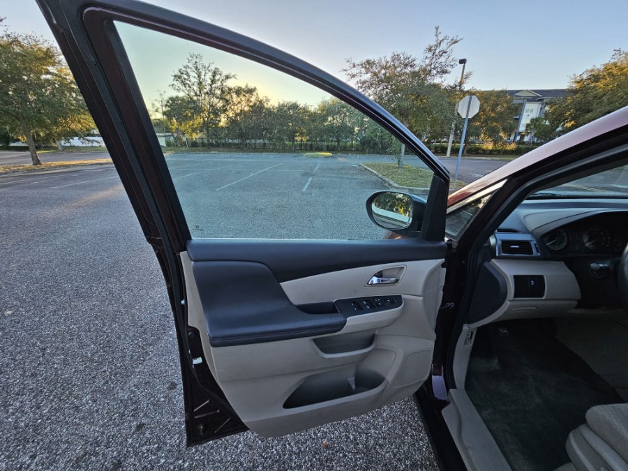 2015 Honda Odyssey 5dr LX photo