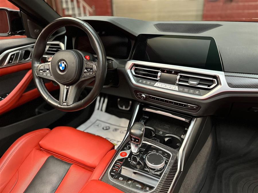 2022 BMW M4 Competition photo