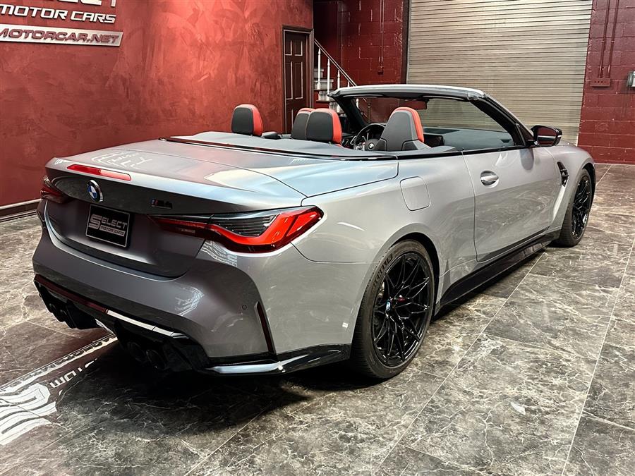2022 BMW M4 Competition photo