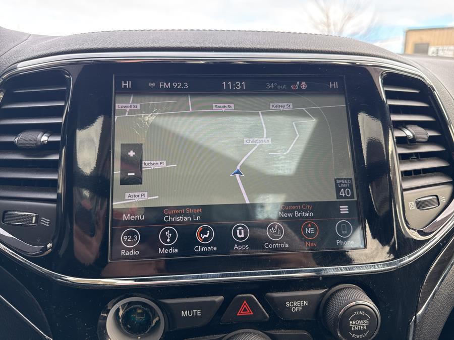 2019 Jeep Grand Cherokee Overland photo