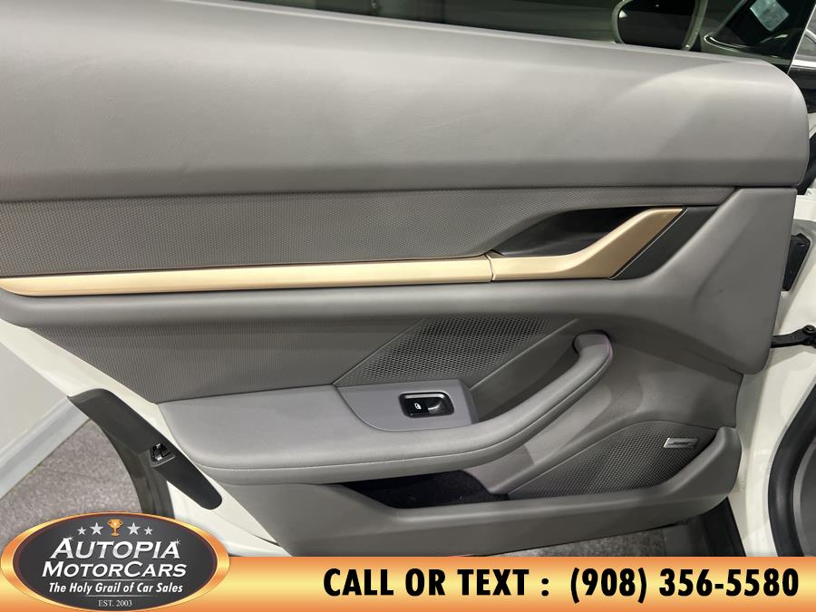 2021 Porsche Taycan 4S photo