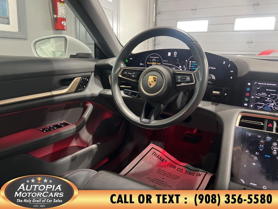 2021 Porsche Taycan 4S photo